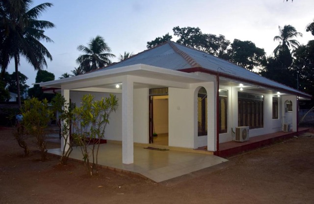 Lion Holiday Home