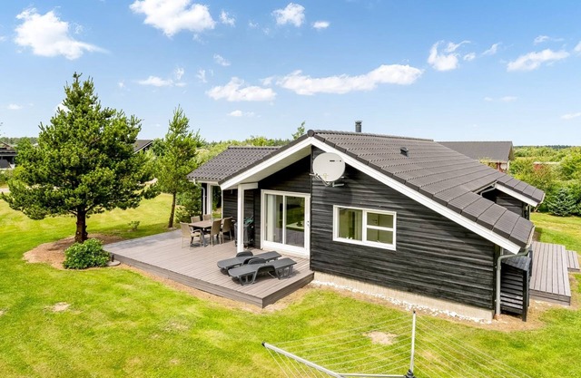 "Lissi" - 3.5km from the sea by Interhome