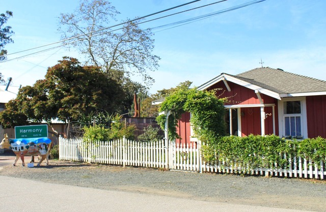Little Cottage in Harmony