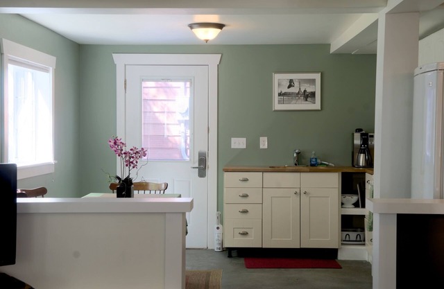 Live Like a Local in Seattle Ballard Near Saltwater Beach and attractions