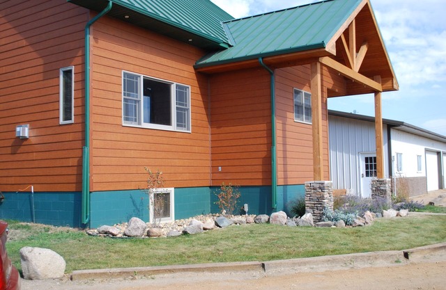 LODGE in Webster HYWY 12 & 25 Located on site with Pereboom Cafe