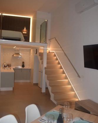 LOFT Reyes Católicos Parking privado INCLUIDO