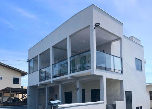 Loft’s -260m da Praia- C/AR -Tv filmes e Series