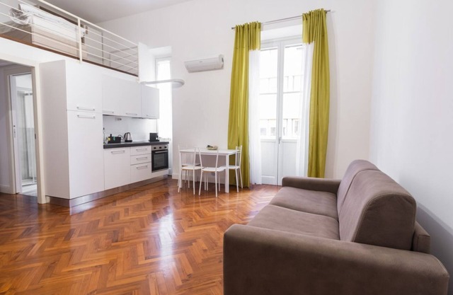 LOFT2 VIA MOROSINI CENTRO VARESE-IXIHOME