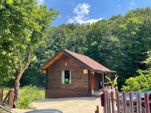 Log Cabins Jovicic