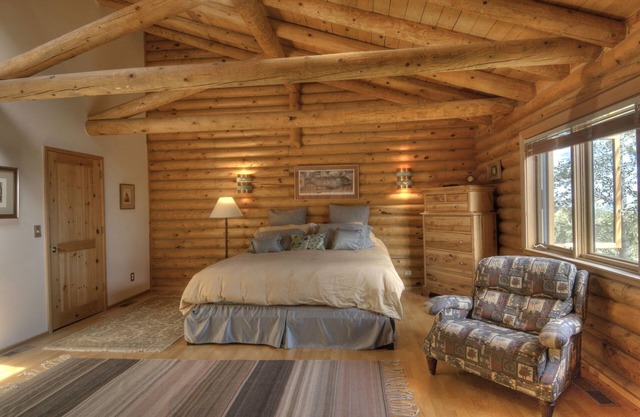 Log Home Near Santa Fe, New Mexico with Million Dollar View