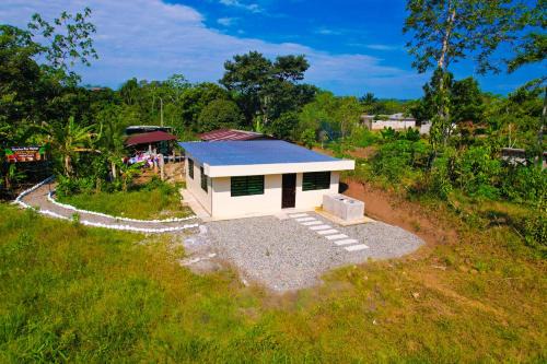 Logan's Paradise Vacation Home