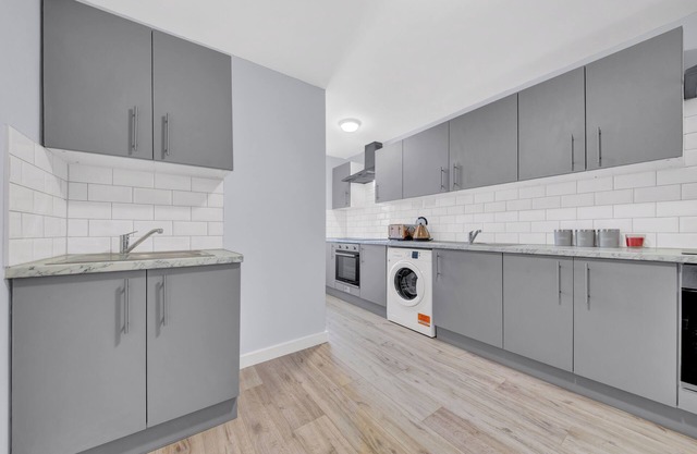 Lovely 1-bed Studio in West Drayton