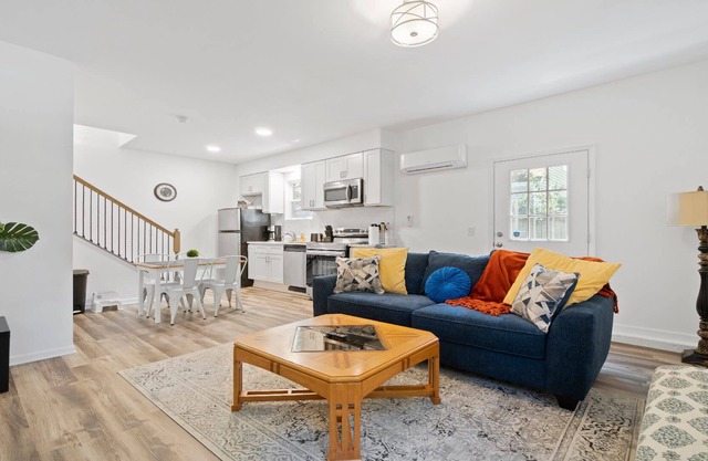 Lovely 1 BR | Pet-friendly | near Charlotte's best