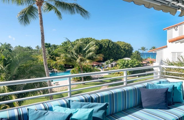 Lovely 2 Bedroom Apartment With Views Over The Pool & The Beach Just Steps Away