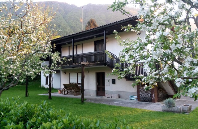 Lovely 2-bedroom house with big trace&views on mountain Krn in charming Kobarid