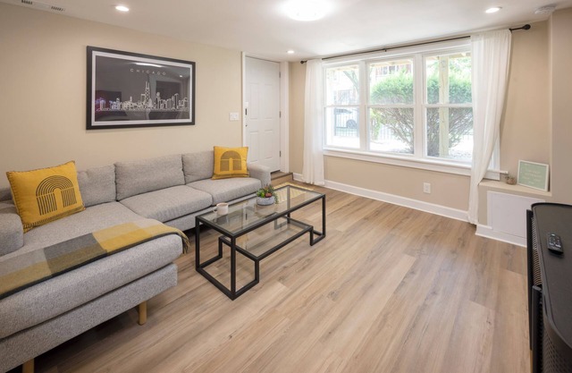 Lovely 2BR Gem w/Outdoor Oasis
