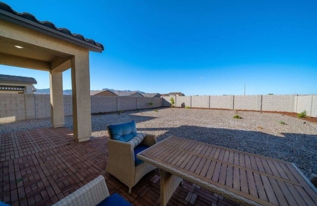 Lovely 5 bed 3 bath homen