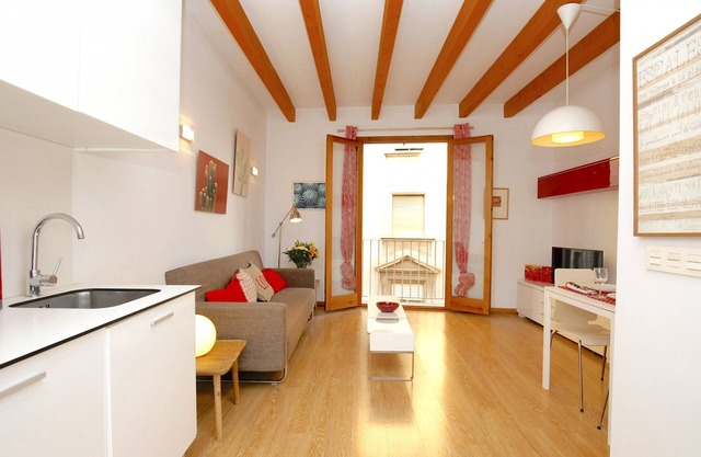 Lovely and Central Apartment in Palma, Wifi, AC, Balcony, Fully Equipped & Cozy