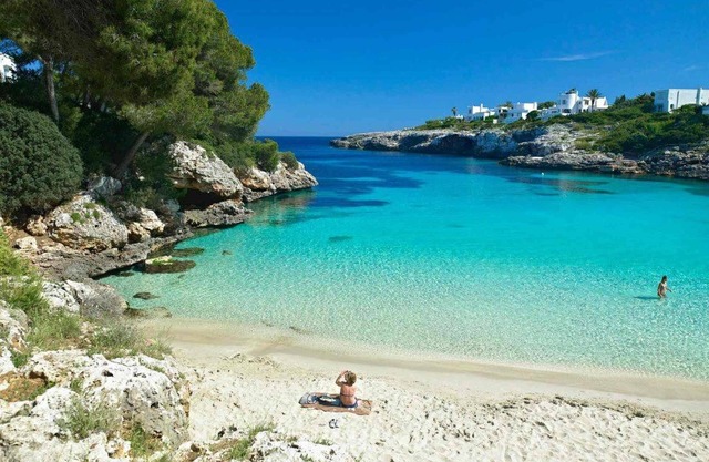 Lovely apartment in Cala Ferrera with sea views