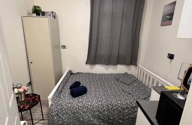 Lovely Apartment Close to Acton Central Station