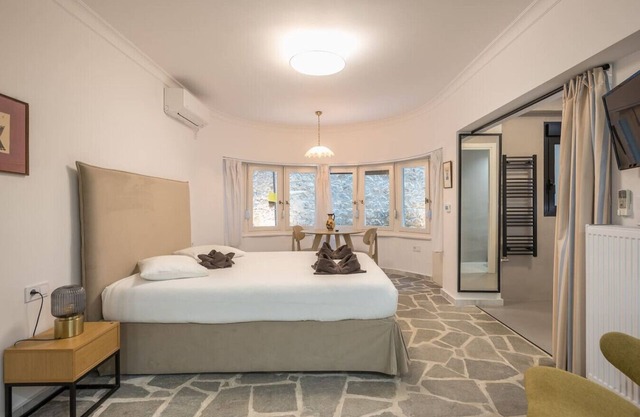 Lovely apartment for couples with garden