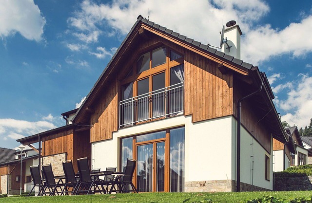 Lovely apartment in villa for 11 people with WIFI, TV, terrace and pets allowed