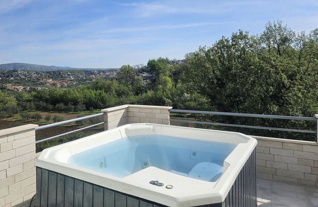 Lovely apartment in Kucice with WiFi