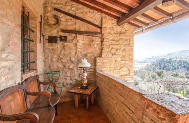 Lovely Apartment In Volterra With Wifi