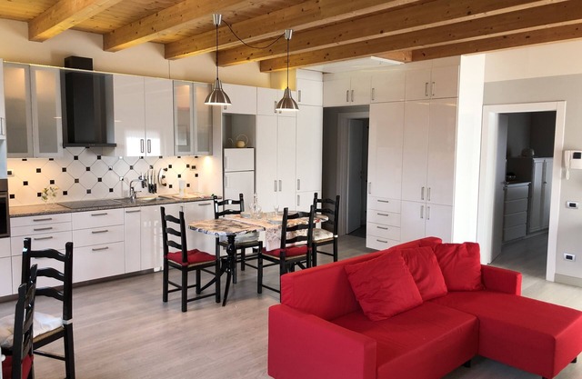 Lovely apartment with private parking