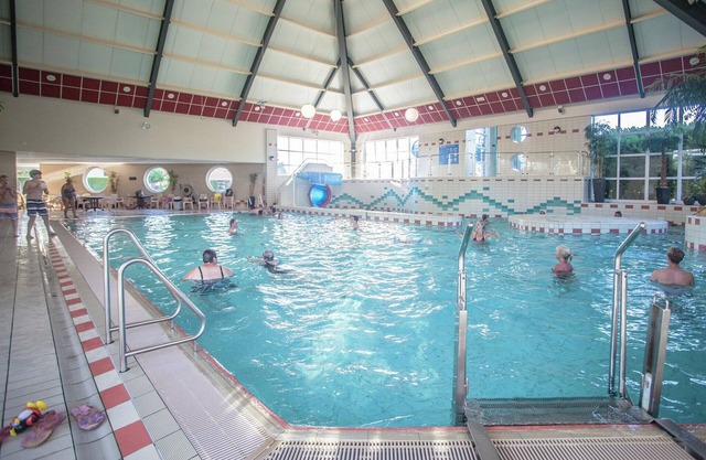 Lovely holiday home with jetty near IJsselmeer