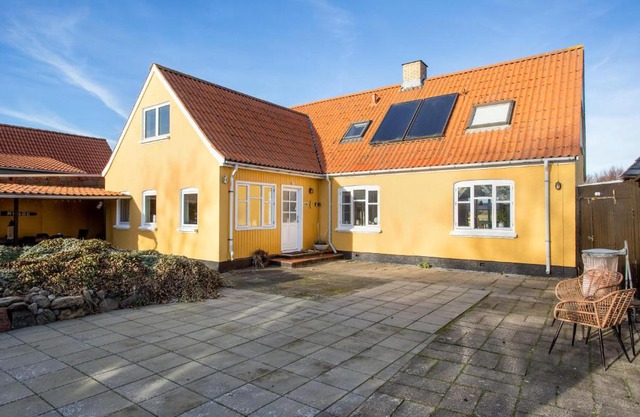 Lovely Home In Ålbæk With Kitchen