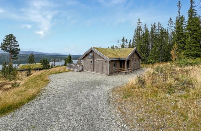 Lovely home in Gålå with sauna