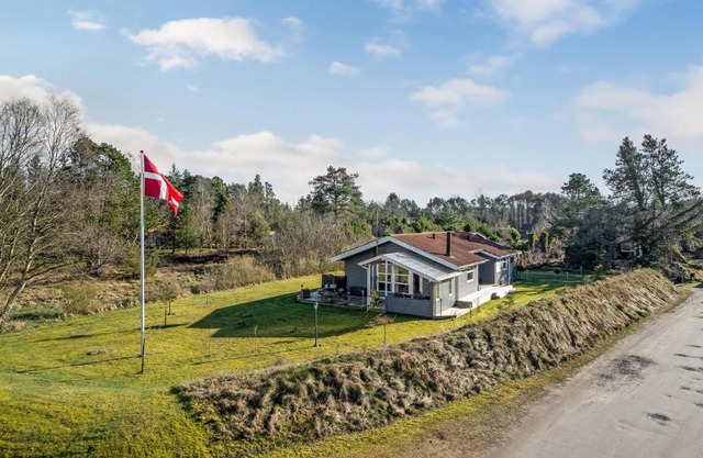 Lovely Home In Hals With Kitchen