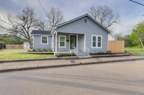 Lovely Home with Yard Near Dtwn Waco!