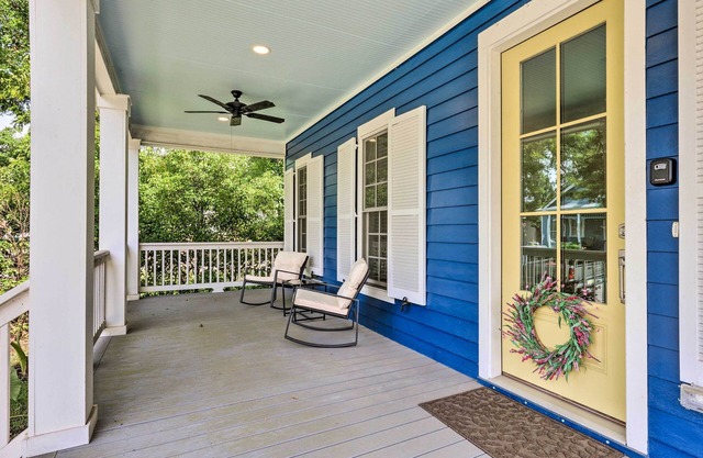Lovely Mobile Retreat w/Deck & Front Porch!