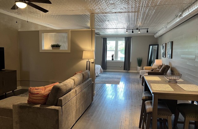 Lovely one bedroom loft with dedicated workspace