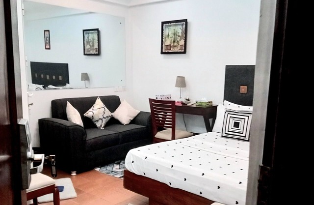 Lovely studio apartment with free WiFi,swimming and Gym