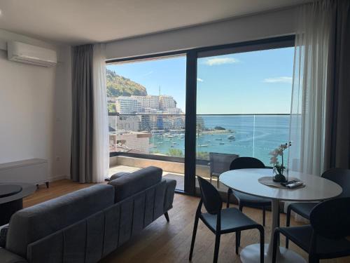 Lux Apartman Rafailovici