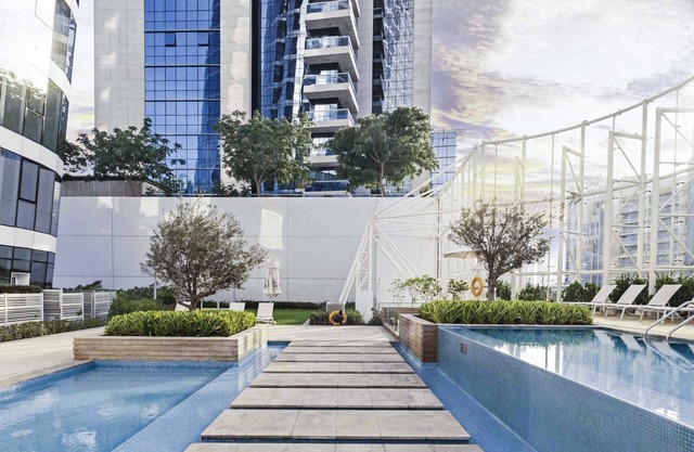 LUX - The Pad Executive Suite 4