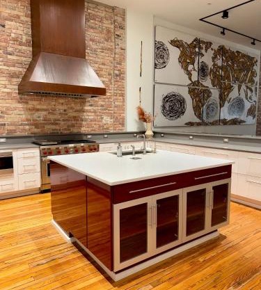 Luxe 220, Unit 6 - Adjoining Pool Table Penthouse Suites