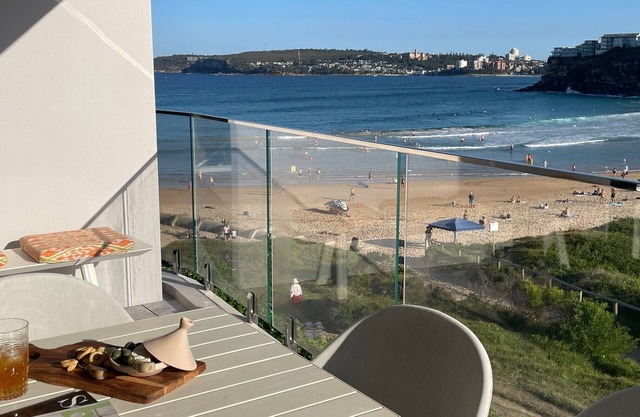 Luxe Beachfront Living at Freshwater - Relax & revive in style