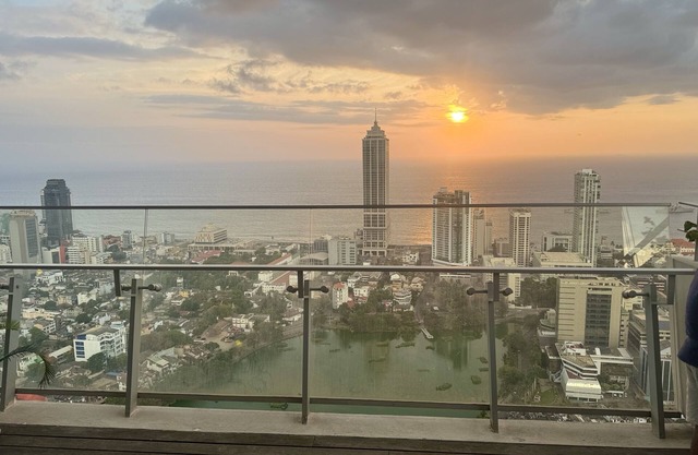 Luxe Colombo Heights