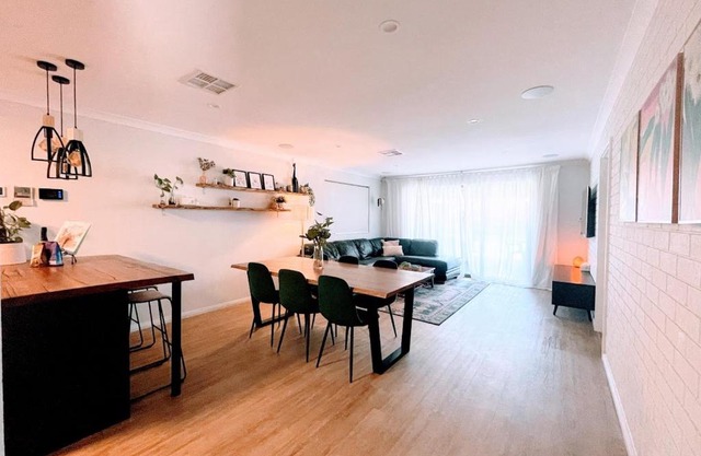 Luxe Family Retreat! Pool, Sauna, Playground, Netflix, Disney Plus