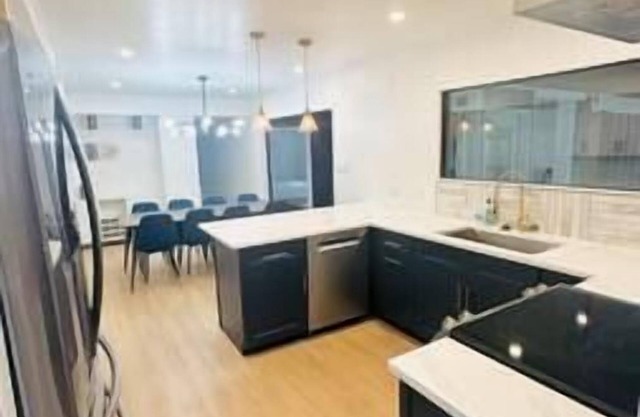 Luxe group retreat, 5 mins to DT