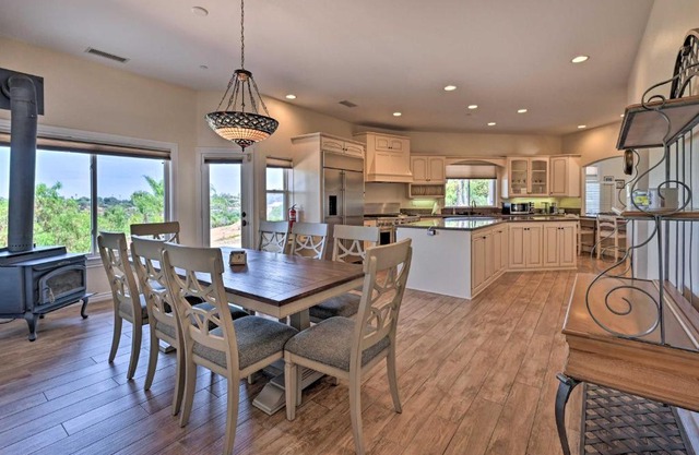 Luxe Vista Getaway with Private Pool and Hot Tub!