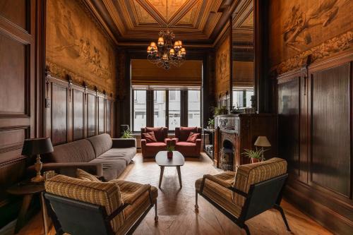 Luxueus vakantiehuis in hartje Ronse met 7 slaapkamers & badkamers