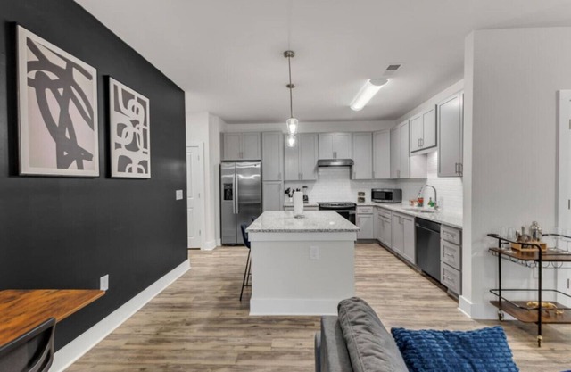 Luxurious 3BR King Suite—Mins to Downtown Durham!