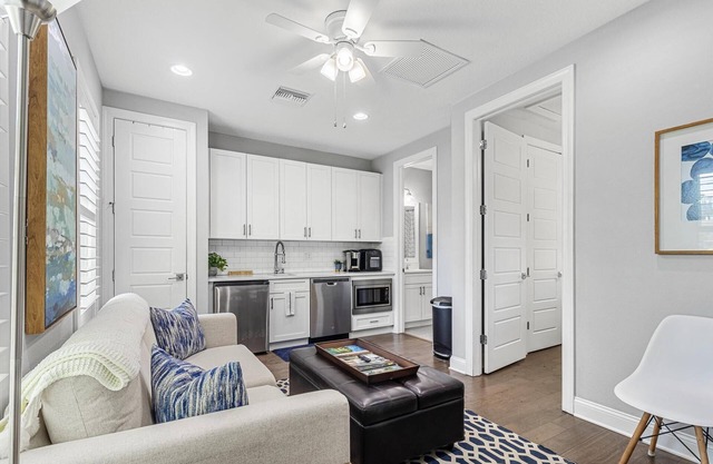 Luxurious Condo Near Bayshore Blvd/Free Parking/WIFI