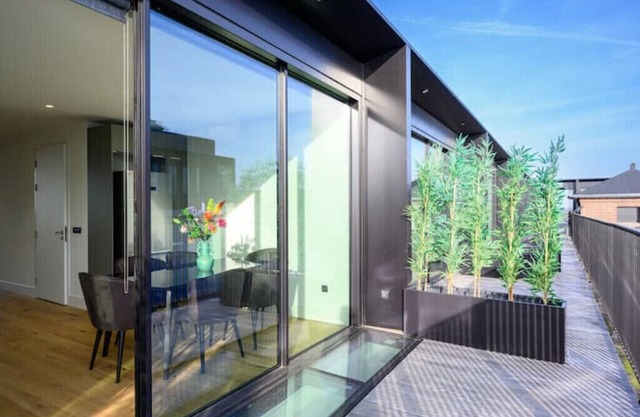 Luxurious Designer Oasis ~ Historic Center ~ Views