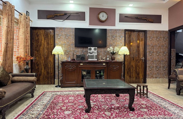 Luxurious Ground Floor -Situated in the highly secured, serene VIP area Delhi