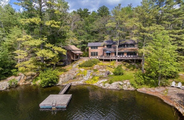 Luxurious lakefront home, now booking Fall-Winter 2025 and Summer 2026