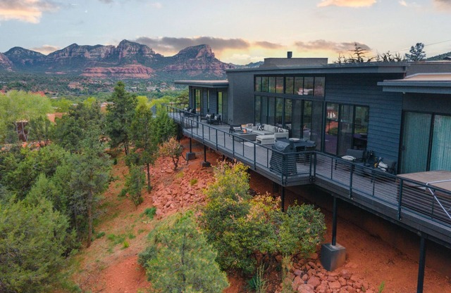 Luxurious Modern Masterpiece in Uptown Sedona