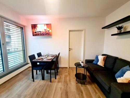 Luxury 1 BR flat with parking