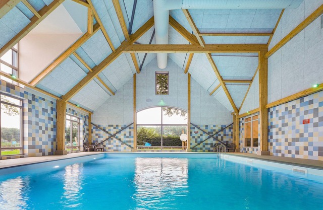 Luxury 10-person vacation home in the holiday park Landal Kaatsheuvel